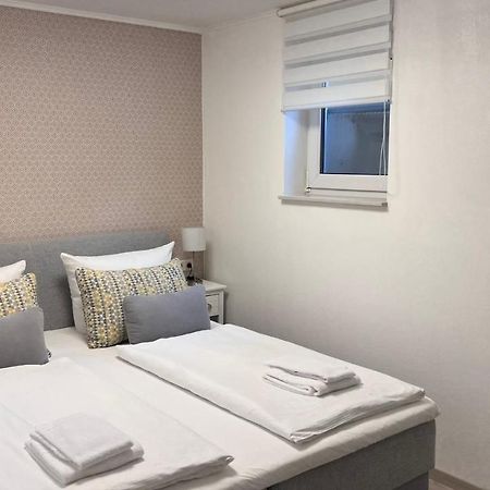 Awad'S White Apartment Rust Luaran gambar