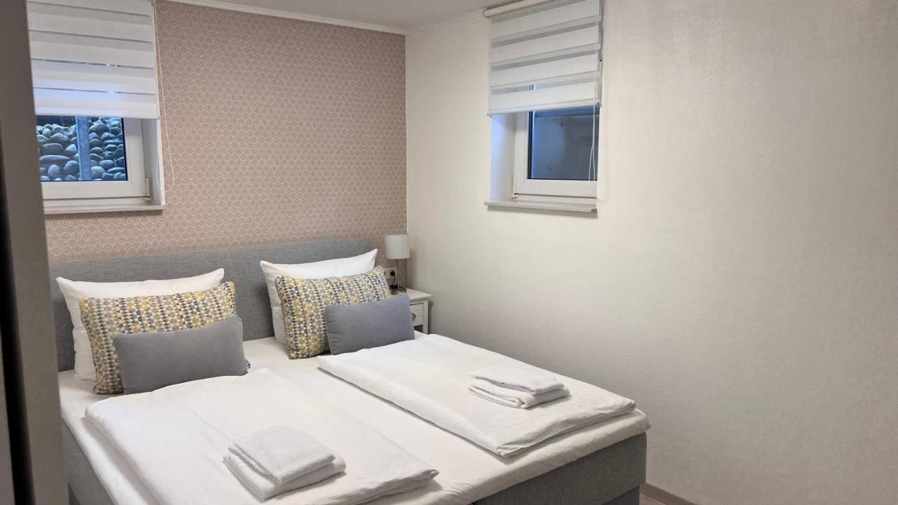 Awad'S White Apartment Rust Luaran gambar