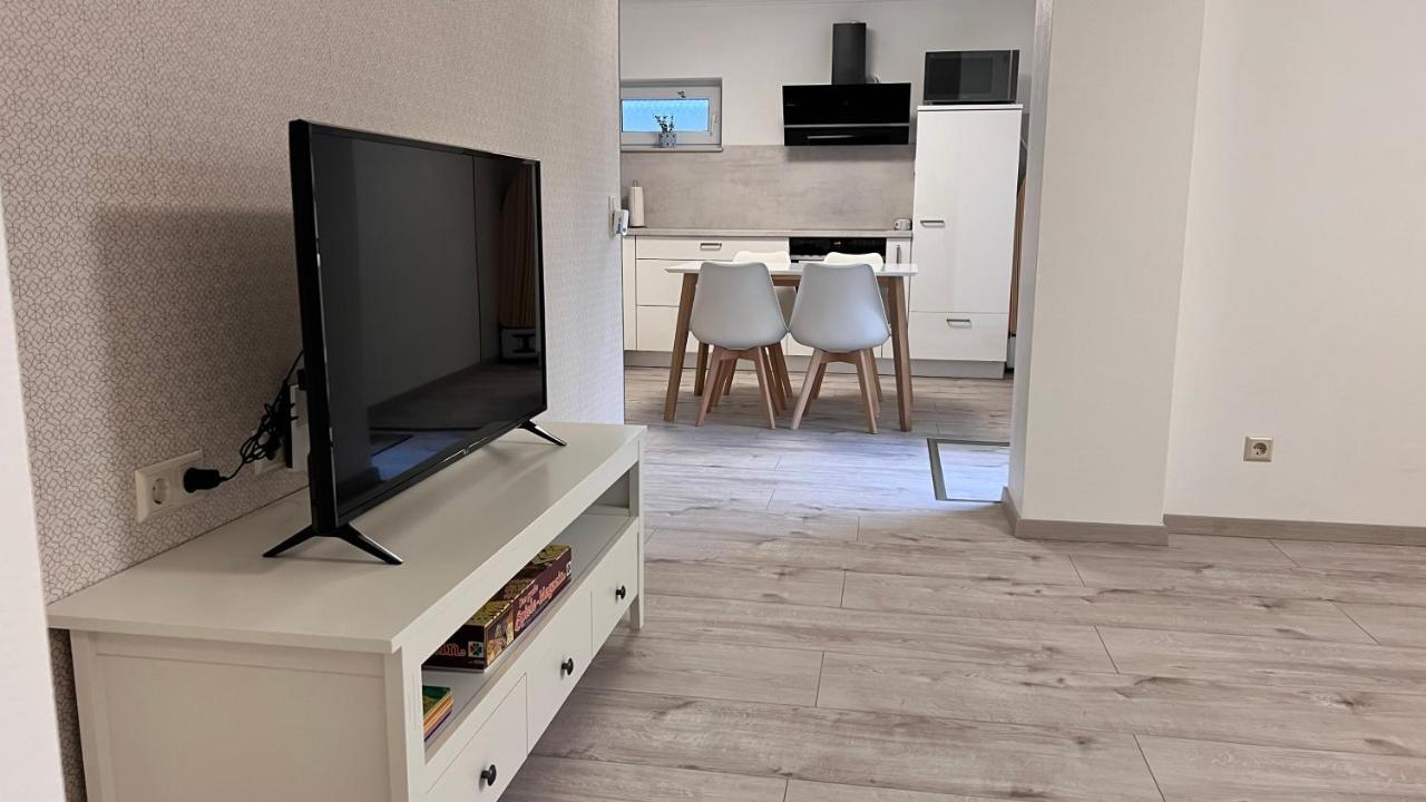 Awad'S White Apartment Rust Luaran gambar